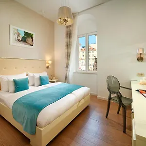 Pensionat Olea Luxury ***