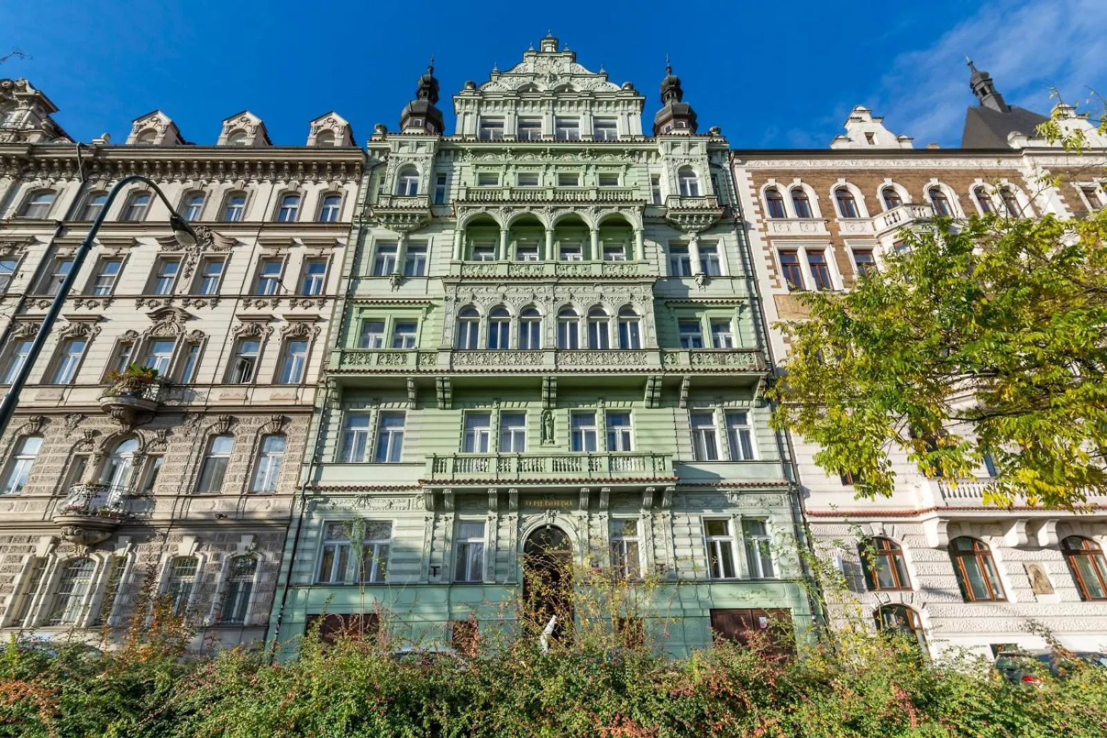 Lägenhetshotell Janackovo - Riverside Residence Prag